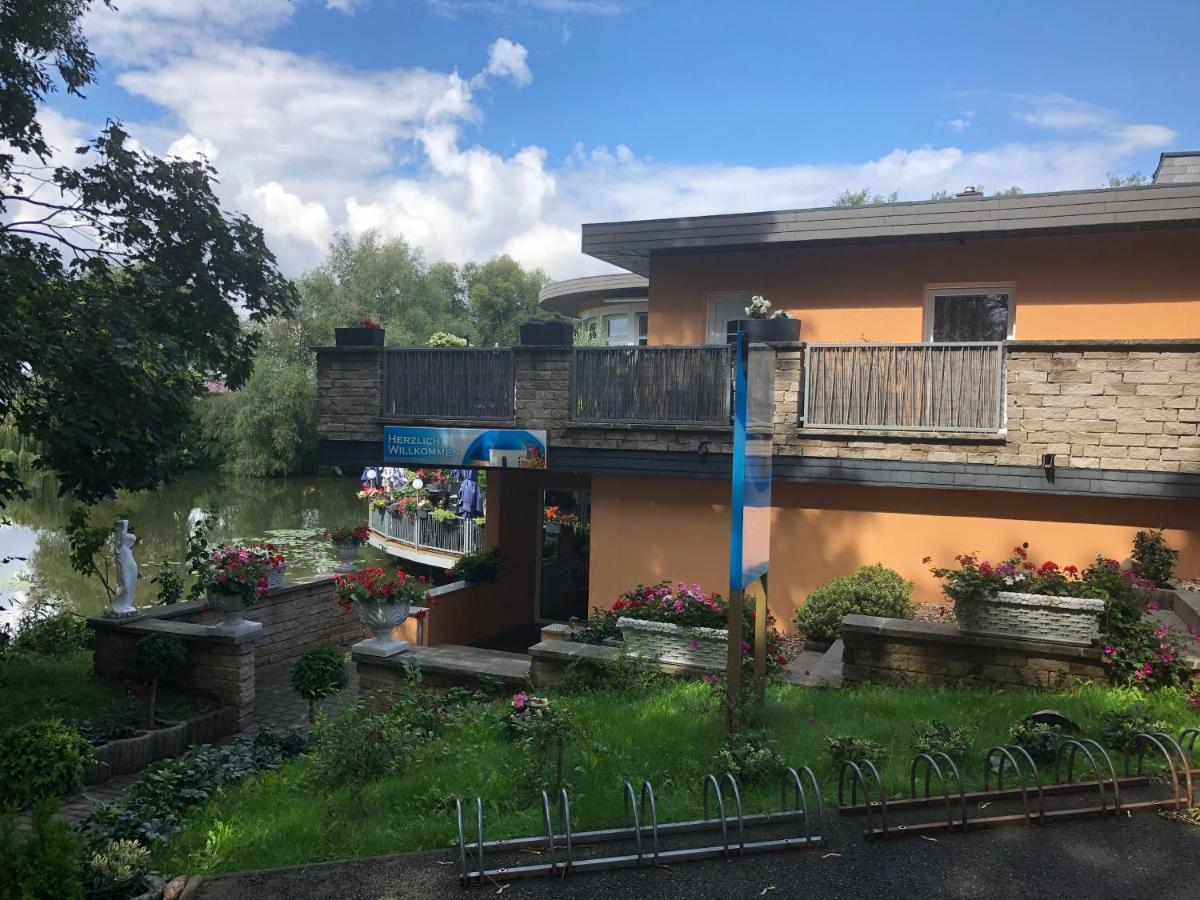 Pension Am See Torgau Esterno foto